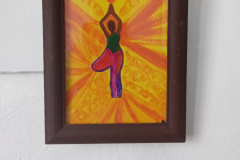 Acrylic on canvas board with brown wooden frame | 13 x 18 cm